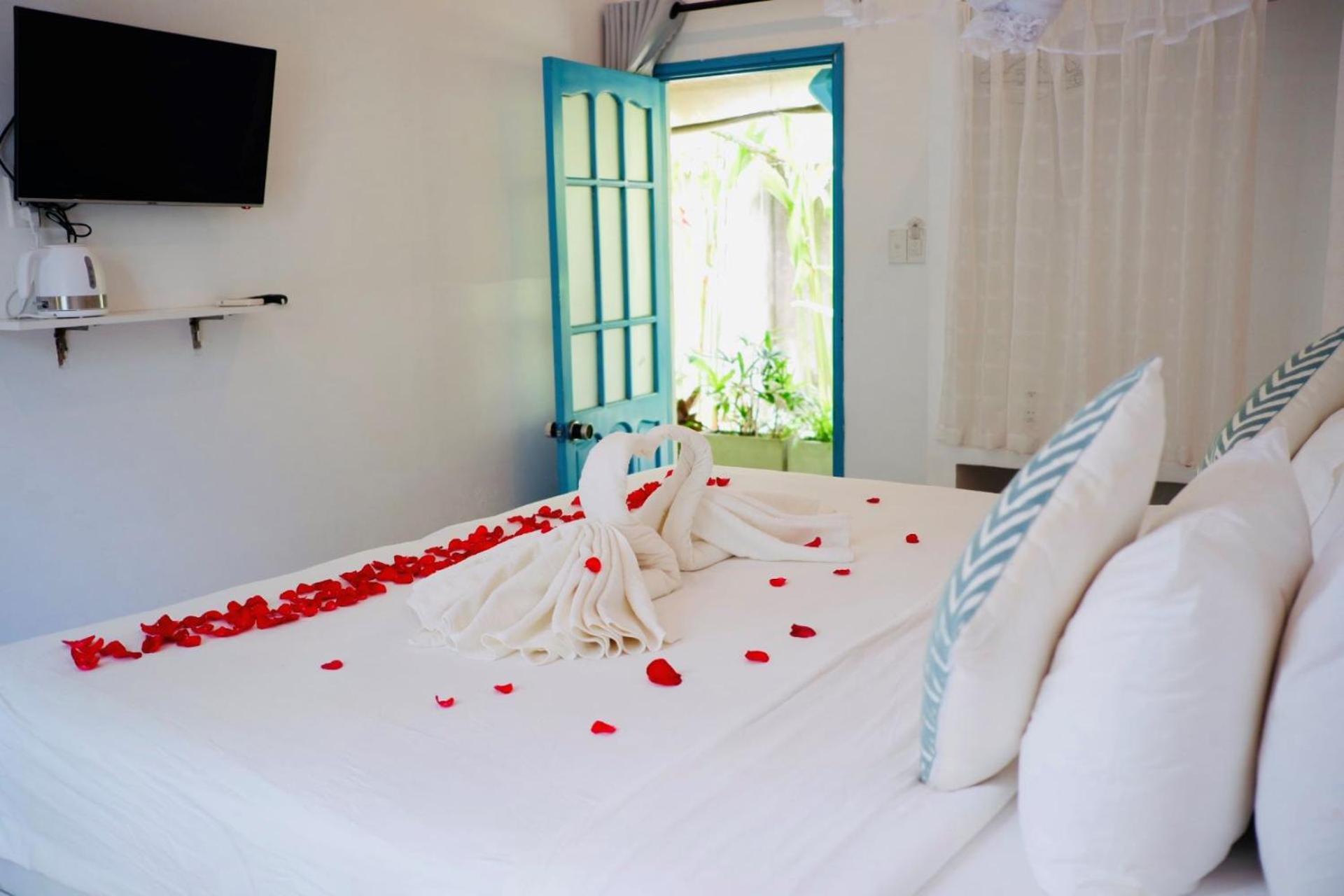 Wanderlust - Beach Side Hoi An An Bàn エクステリア 写真